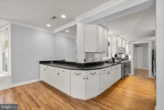 $4,500 | 10130 Blake Lane, Oakton, VA 22124