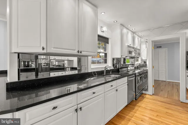 $4,500 | 10130 Blake Lane, Oakton, VA 22124