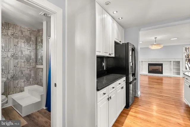 $4,500 | 10130 Blake Lane, Oakton, VA 22124