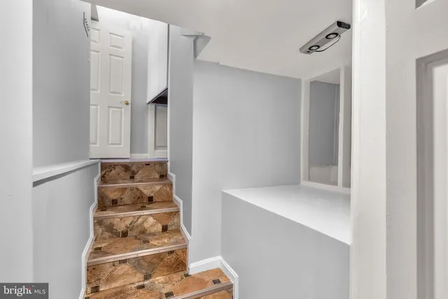 $4,500 | 10130 Blake Lane, Oakton, VA 22124