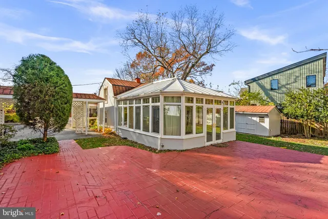 $4,500 | 10130 Blake Lane, Oakton, VA 22124