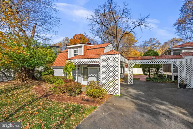 $4,500 | 10130 Blake Lane, Oakton, VA 22124