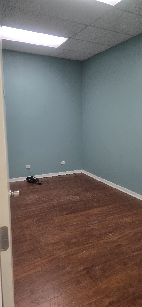 4410 Highway 176, Unit 9 Crystal Lake, IL 60012 - Photo 7 of 13 a view of a room