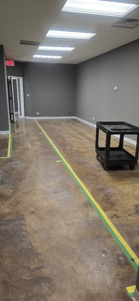 4410 Highway 176, Unit 9 Crystal Lake, IL 60012 - Photo 10 of 13 a view of a building stairs