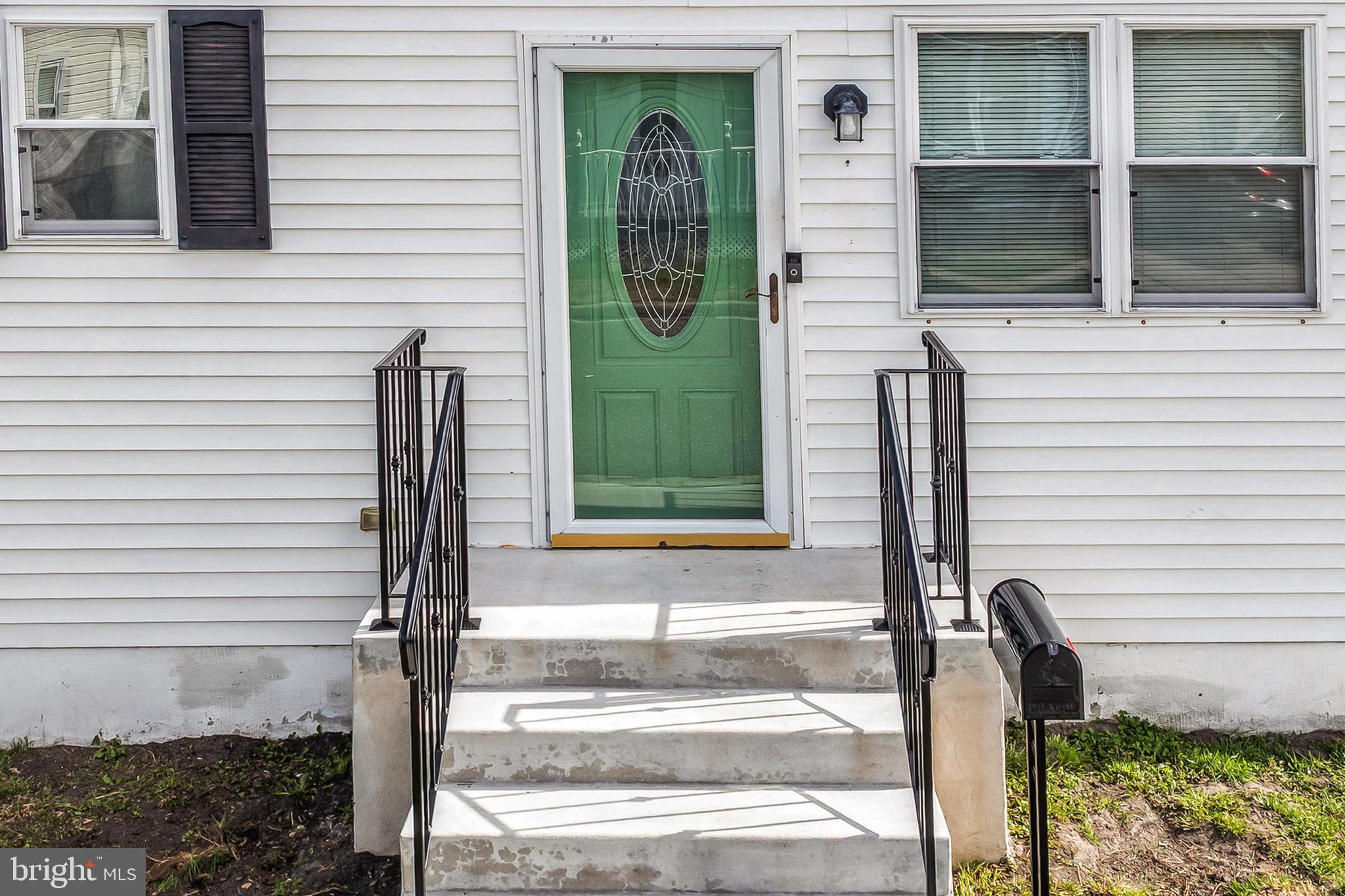 329 Wilson Avenue Carneys Point, NJ 08069 - Photo 4 of 30