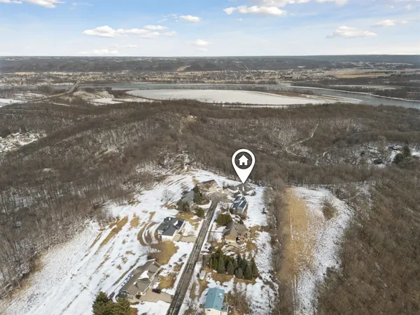 $550,000 | 214 Eagle Drive, McGregor, IA 52157