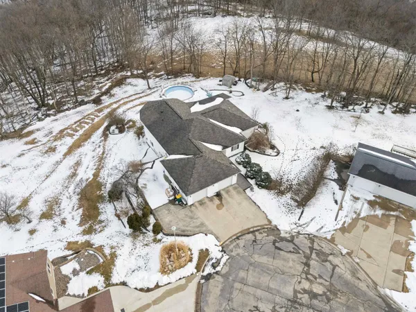 $550,000 | 214 Eagle Drive, McGregor, IA 52157