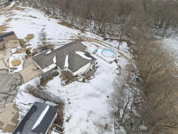 $550,000 | 214 Eagle Drive, McGregor, IA 52157