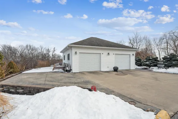 $550,000 | 214 Eagle Drive, McGregor, IA 52157
