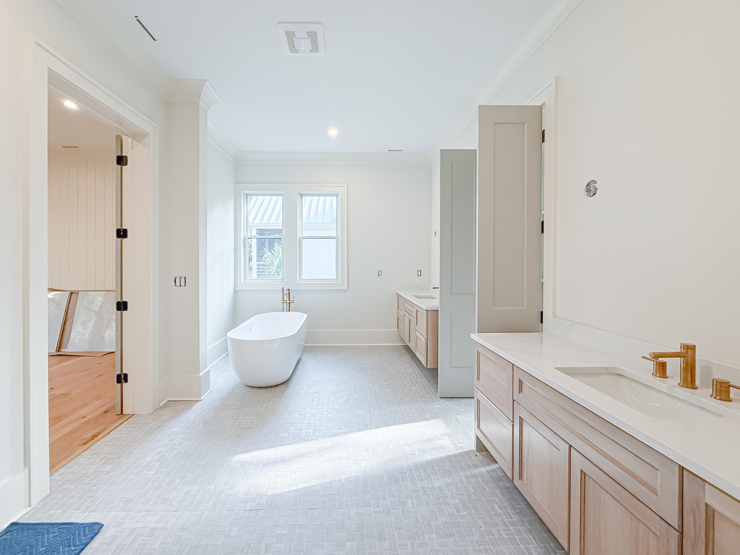 6 29th Avenue Isle of Palms, SC 29451 - Photo 28 of 67 Spa-like Owner's Suite