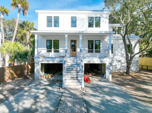 $4,675,000 | 6 29th Avenue, Isle of Palms, SC 29451
