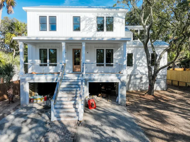 $4,675,000 | 6 29th Avenue, Isle of Palms, SC 29451