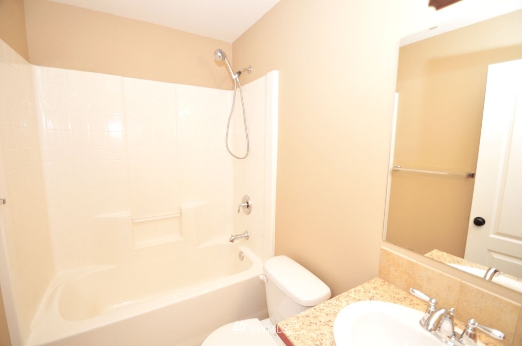 5142 180th Trail Southwest Rochester, WA 98579 - Photo 8 of 21