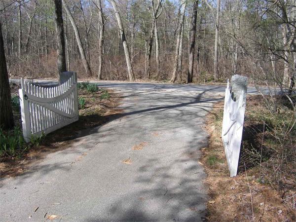 54 Old Garrison Road Sudbury, MA 01776 - Photo 9 of 10 Gallery Image 9