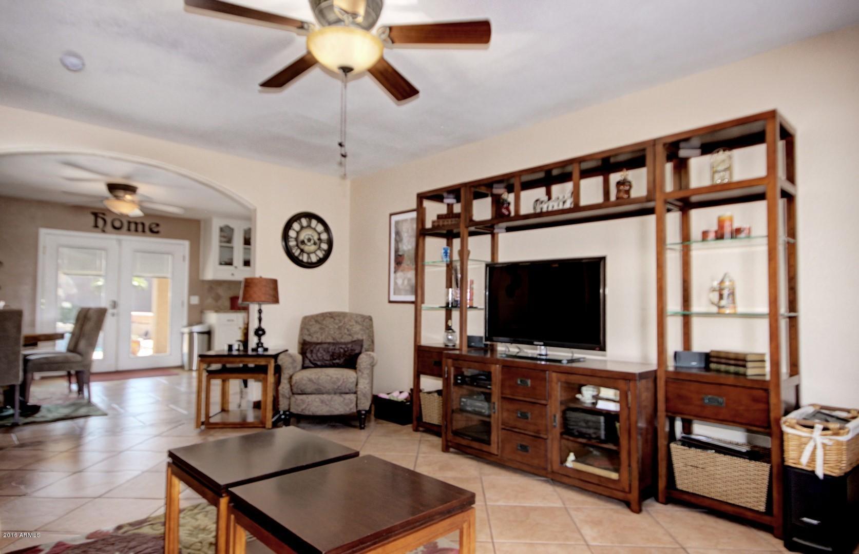 4437 East Wayland Road Phoenix, AZ 85040 - Photo 4 of 25 0005-Wayland (28)