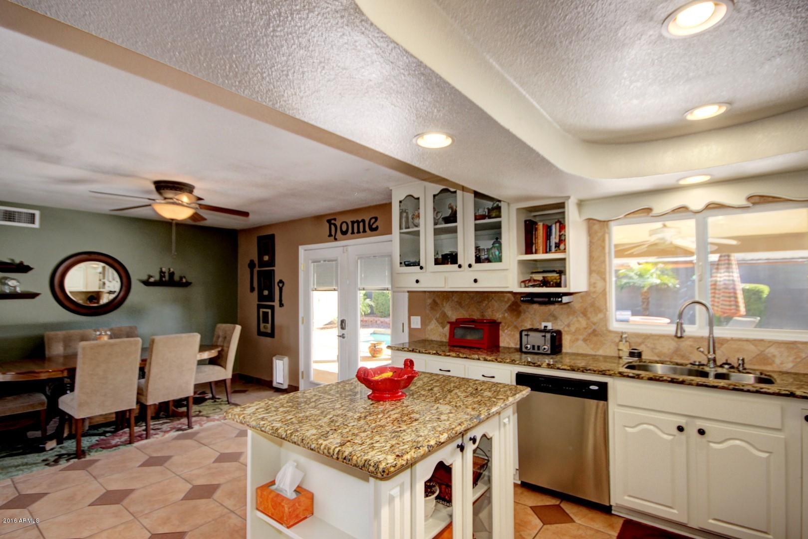 4437 East Wayland Road Phoenix, AZ 85040 - Photo 9 of 25 0010-Wayland (6)