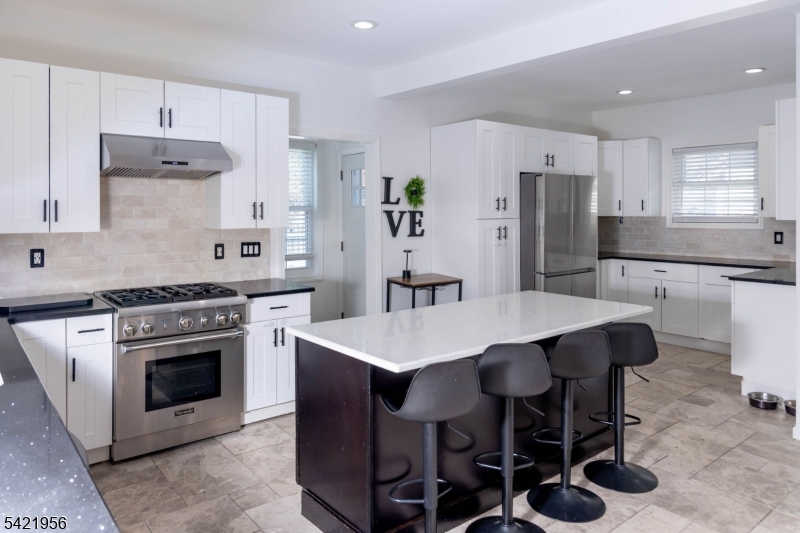 126 Ridge Avenue Bloomfield, NJ 07003 - Photo 11 of 46