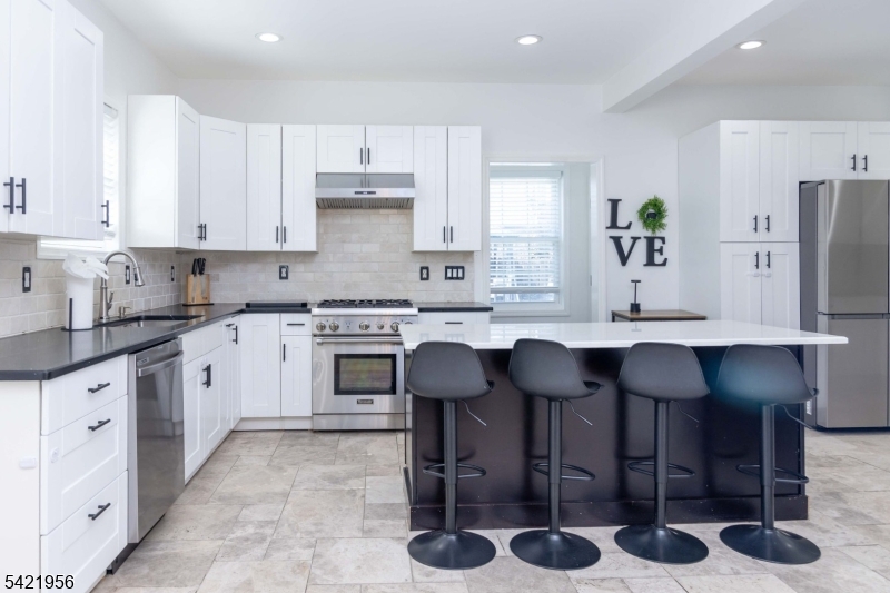 126 Ridge Avenue Bloomfield, NJ 07003 - Photo 12 of 46