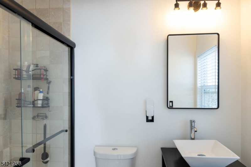 126 Ridge Avenue Bloomfield, NJ 07003 - Photo 24 of 46