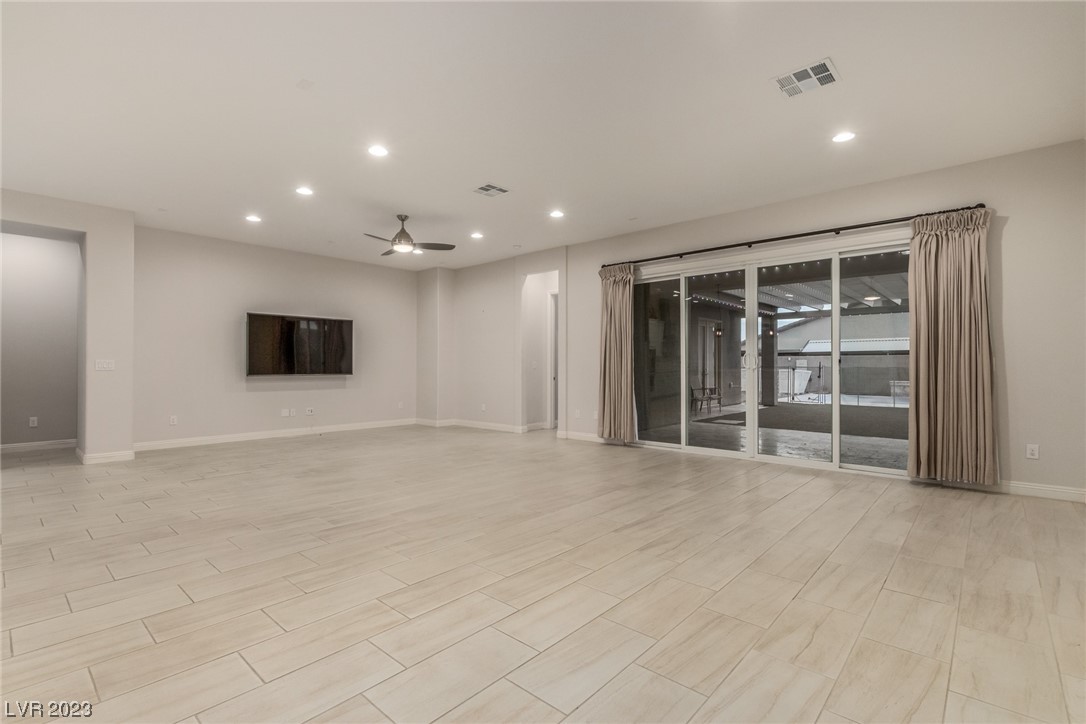 7036 Arabian Ridge Street Las Vegas, NV 89131 - Photo 13 of 92
