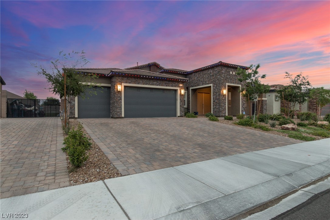 7036 Arabian Ridge Street Las Vegas, NV 89131 - Photo 3 of 92