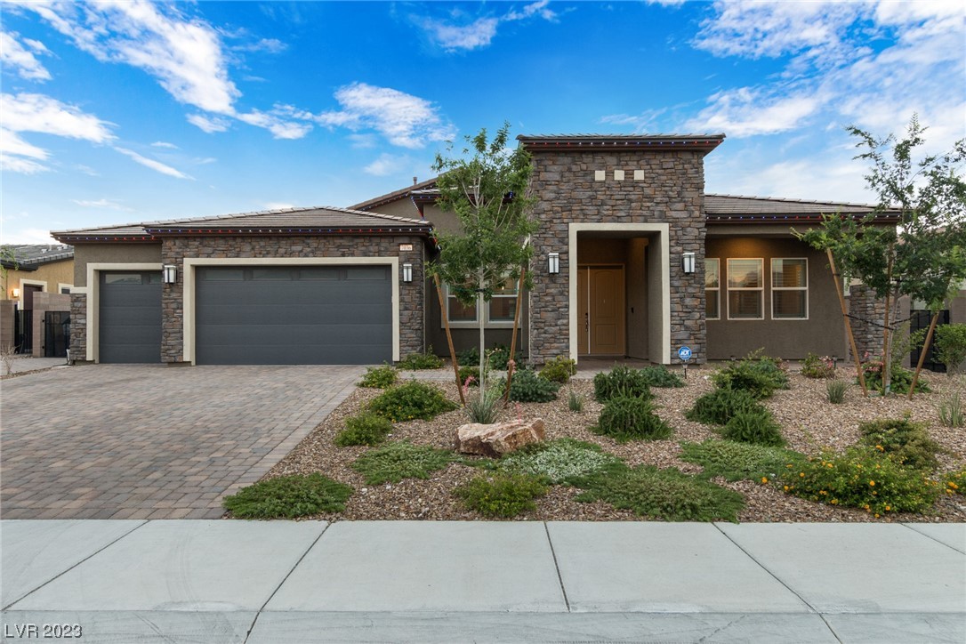 7036 Arabian Ridge Street Las Vegas, NV 89131 - Photo 5 of 92