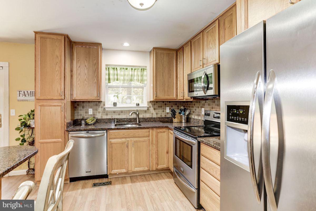 411 Kyle Road Crownsville, MD 21032 - Photo 14 of 78 Kitchen