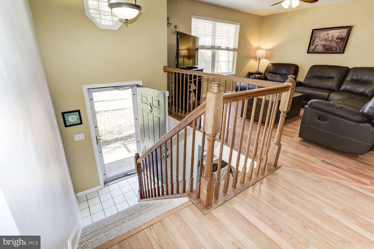 411 Kyle Road Crownsville, MD 21032 - Photo 56 of 78 Foyer