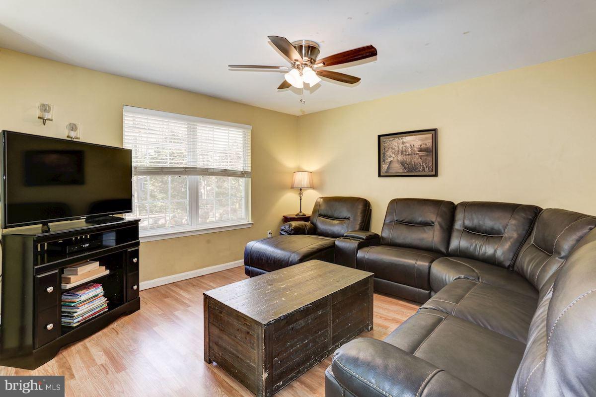 411 Kyle Road Crownsville, MD 21032 - Photo 58 of 78 Living Room