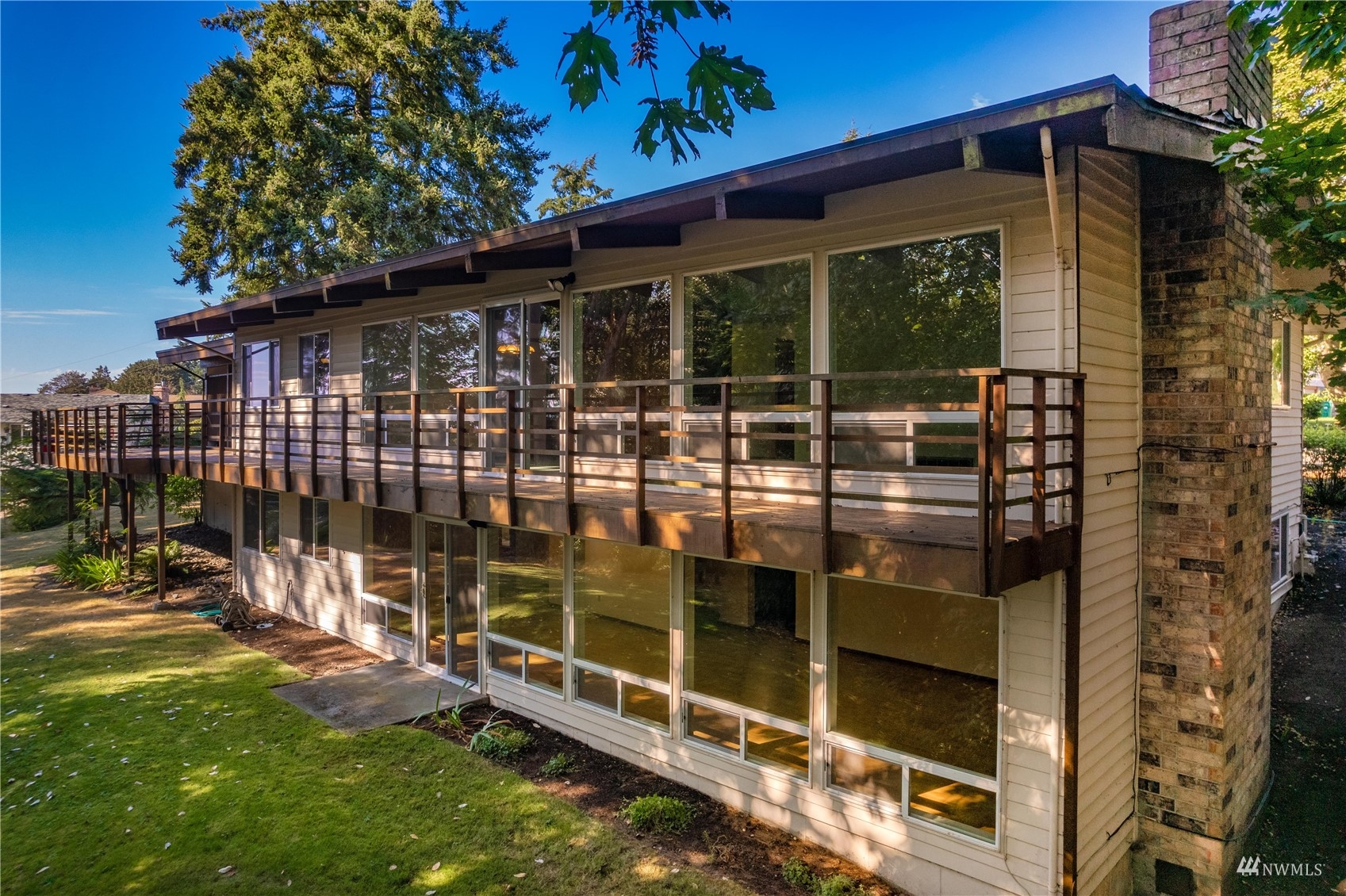 30807 26th Avenue Southwest Federal Way, WA 98023 - Photo 4 of 40 a view of a backyard