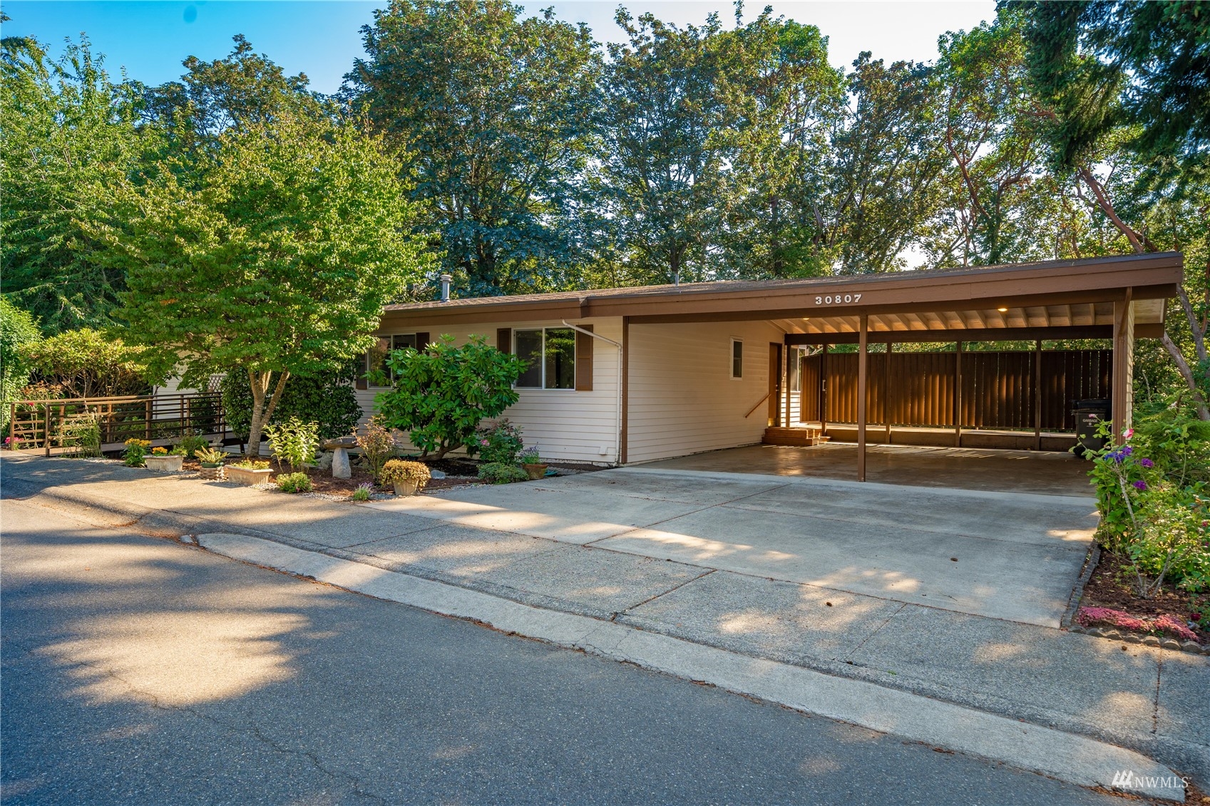 30807 26th Avenue Southwest Federal Way, WA 98023 - Photo 9 of 40