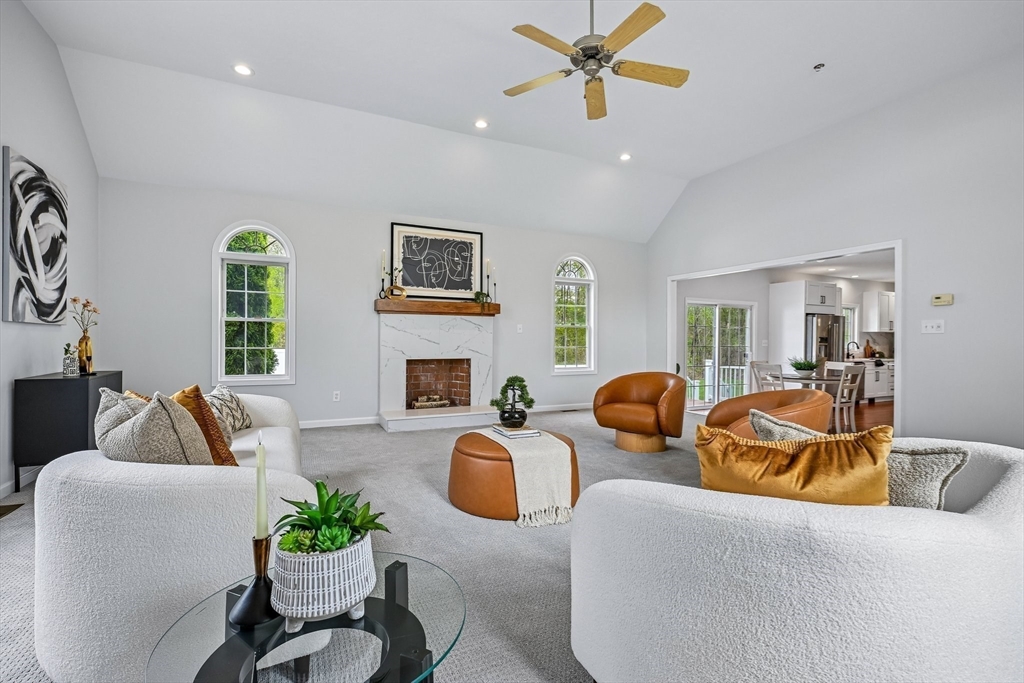 30 Clews Street Shrewsbury, MA 01545 - Photo 9 of 39