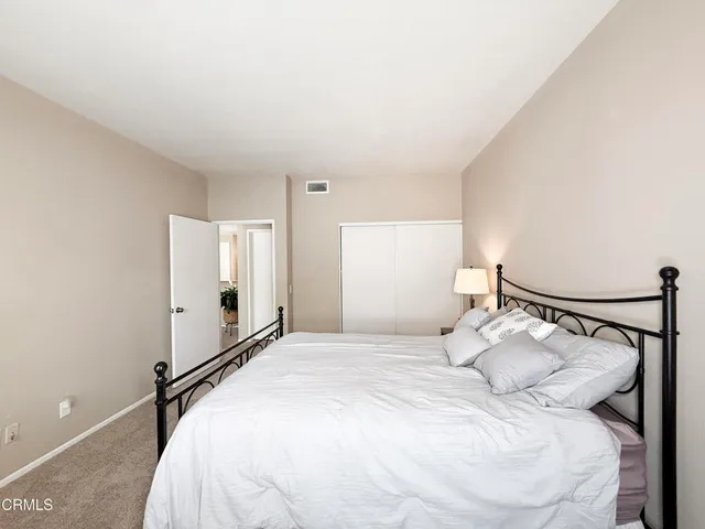 $399,900 | 2016 Blackberry Circle, Oxnard, CA 93036