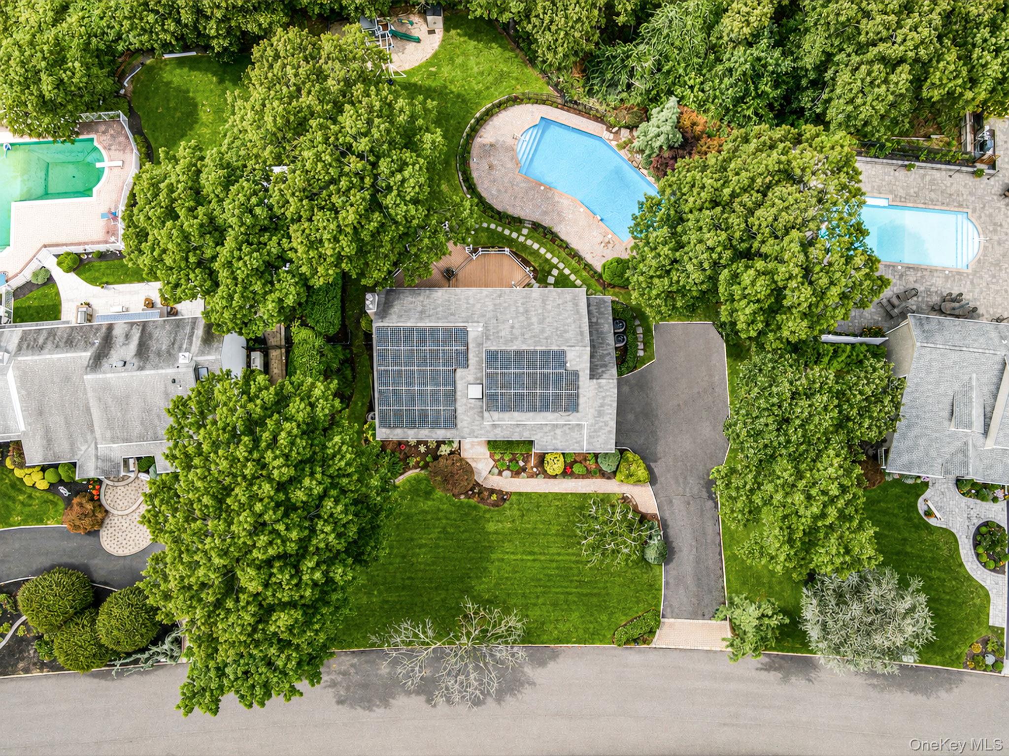 32 Annandale Road Commack, NY 11725 - Photo 2 of 49 Gallery Image 2