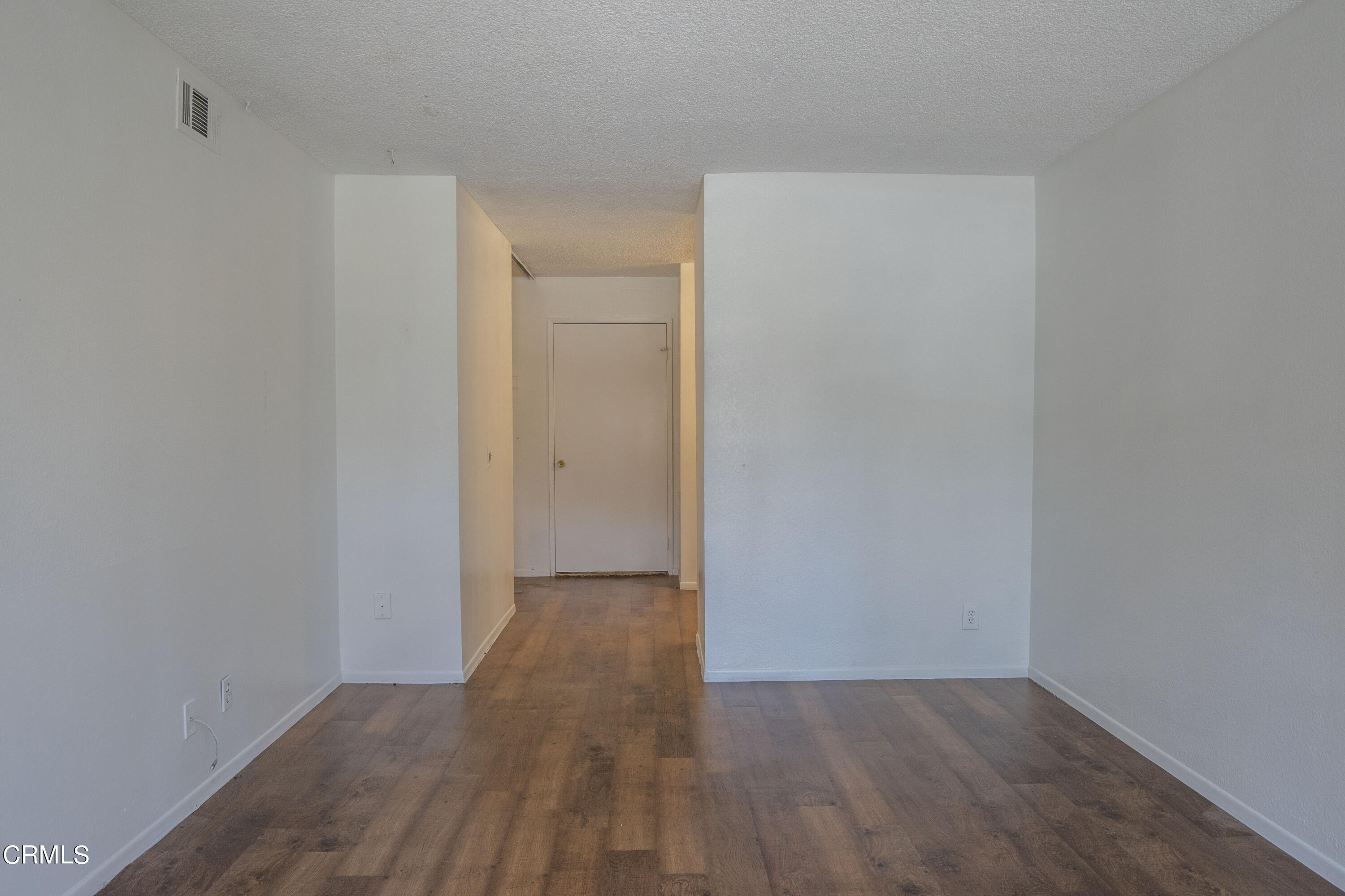 5263 Creekside Road Camarillo, CA 93012 - Photo 8 of 22 Master Bedroom