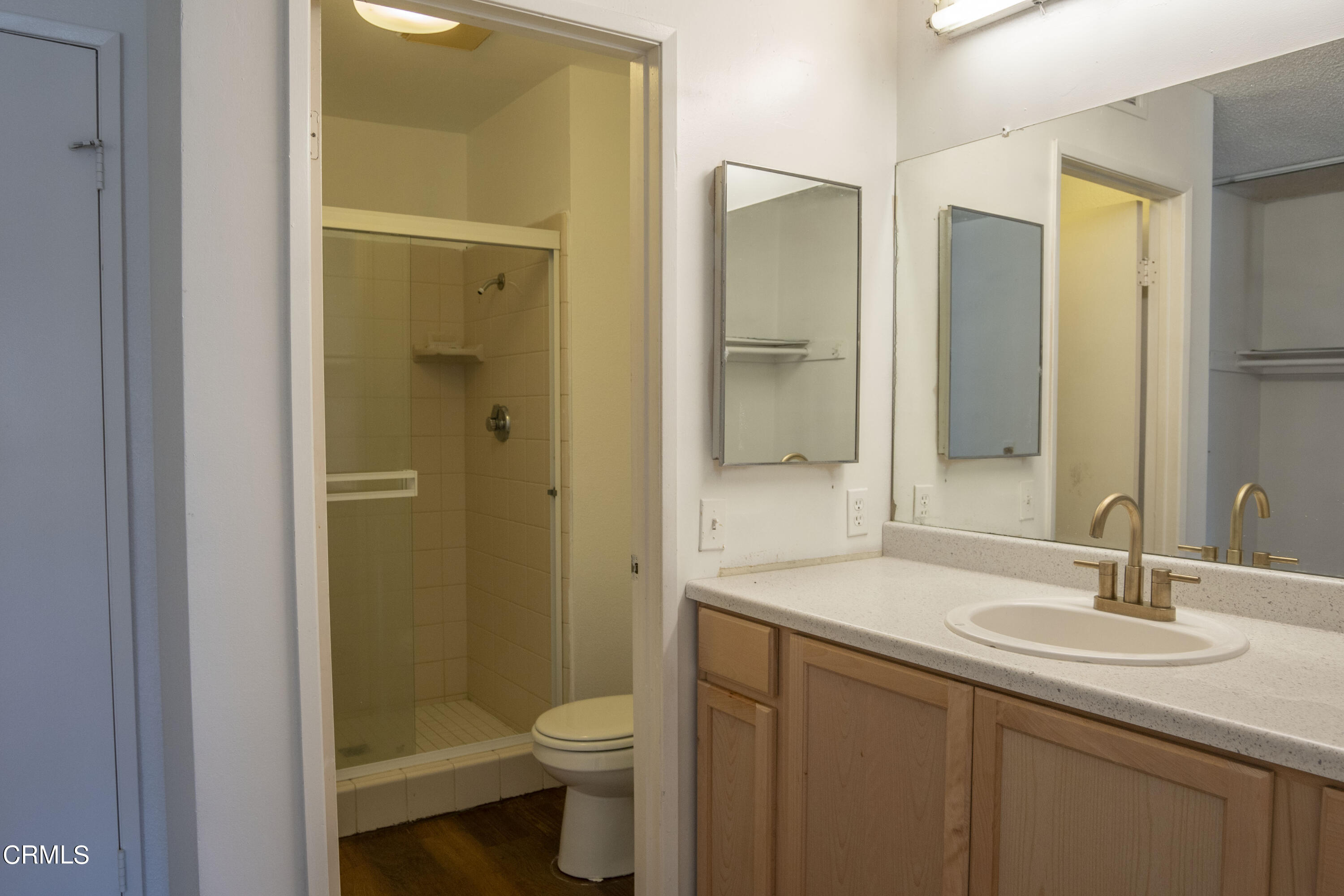 5263 Creekside Road Camarillo, CA 93012 - Photo 9 of 22 Master Bath