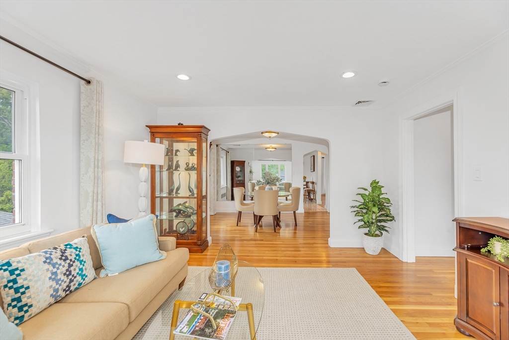 5 Spinney Street, Unit 2 Boston, MA 02132 - Photo 5 of 27