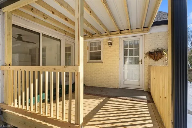 $2,600 | 221 West Avondale Drive, Greensboro, NC 27403