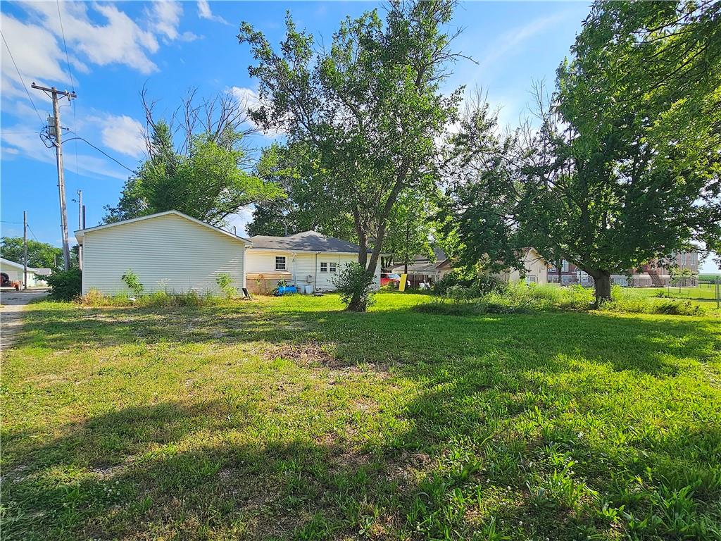 102 Garrison Avenue Westphalia, KS 66093 - Photo 4 of 19