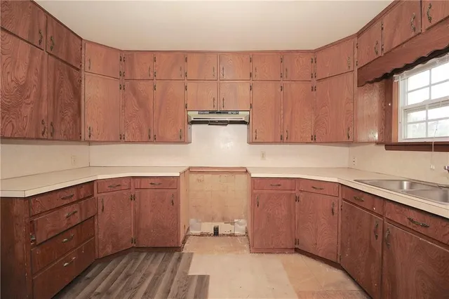 $58,000 | 102 Garrison Avenue, Westphalia, KS 66093