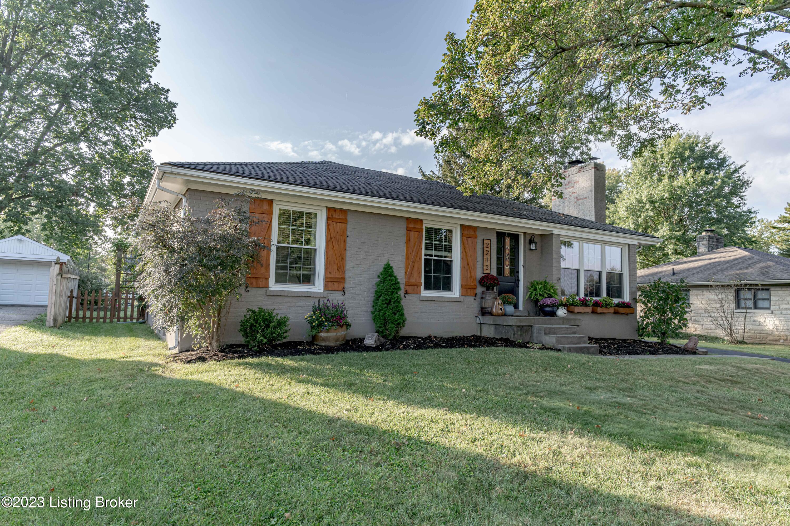 2213 Janlyn Road Louisville, KY 40299 - Photo 69 of 77 DSC08072