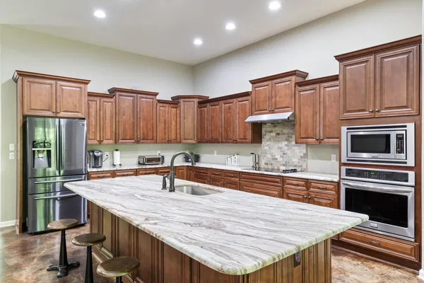$750,000 | 760 Sugar Hill Drive, Moscow, TN 38057