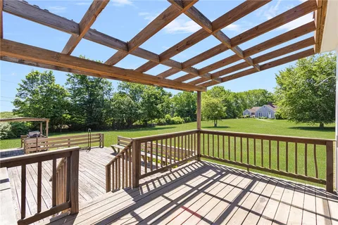 $895,000 | 0 Glen Meade Drive, Portsmouth, RI 02871