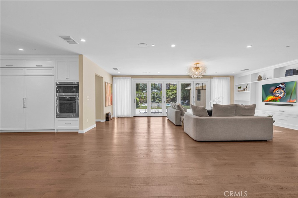 2170 Lombardy Road San Marino, CA 91108 - Photo 12 of 73