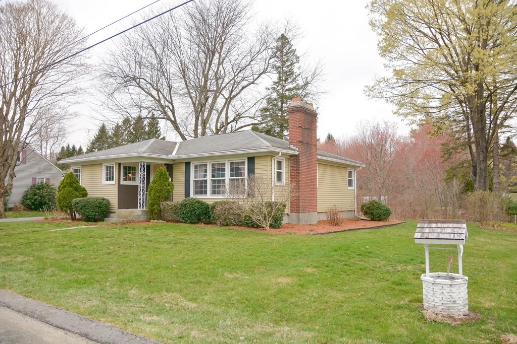 22 Fairview Road Lunenburg, MA 01462 - Photo 1 of 23 Gallery Image 1