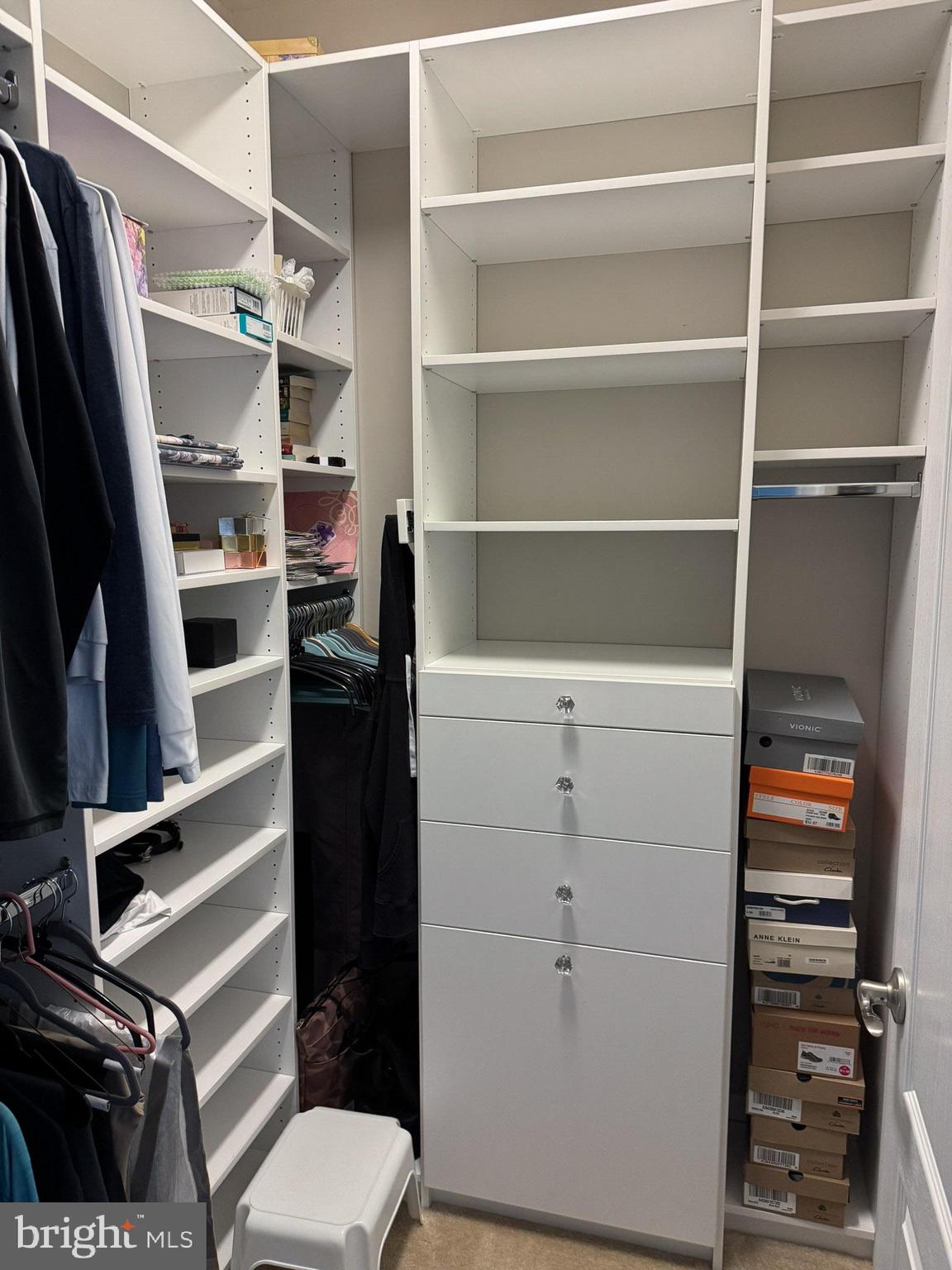 166 Silver Maple Road Middletown, DE 19709 - Photo 24 of 58 Hers Walk-In Closet