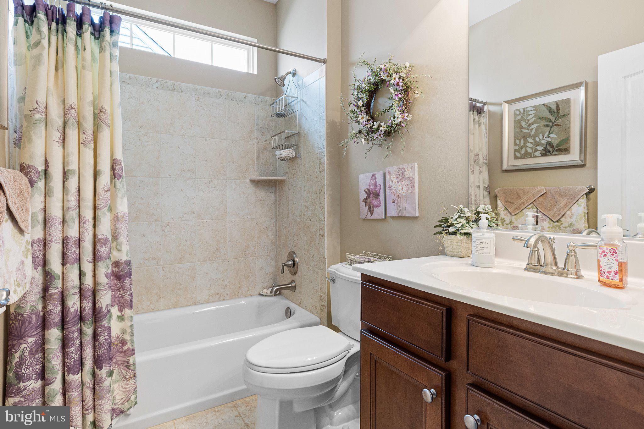 166 Silver Maple Road Middletown, DE 19709 - Photo 29 of 58 Hall Full Bath