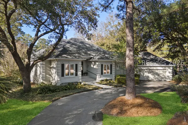 $895,000 | 80 Peninsula Drive, Hilton Head Island, SC 29926