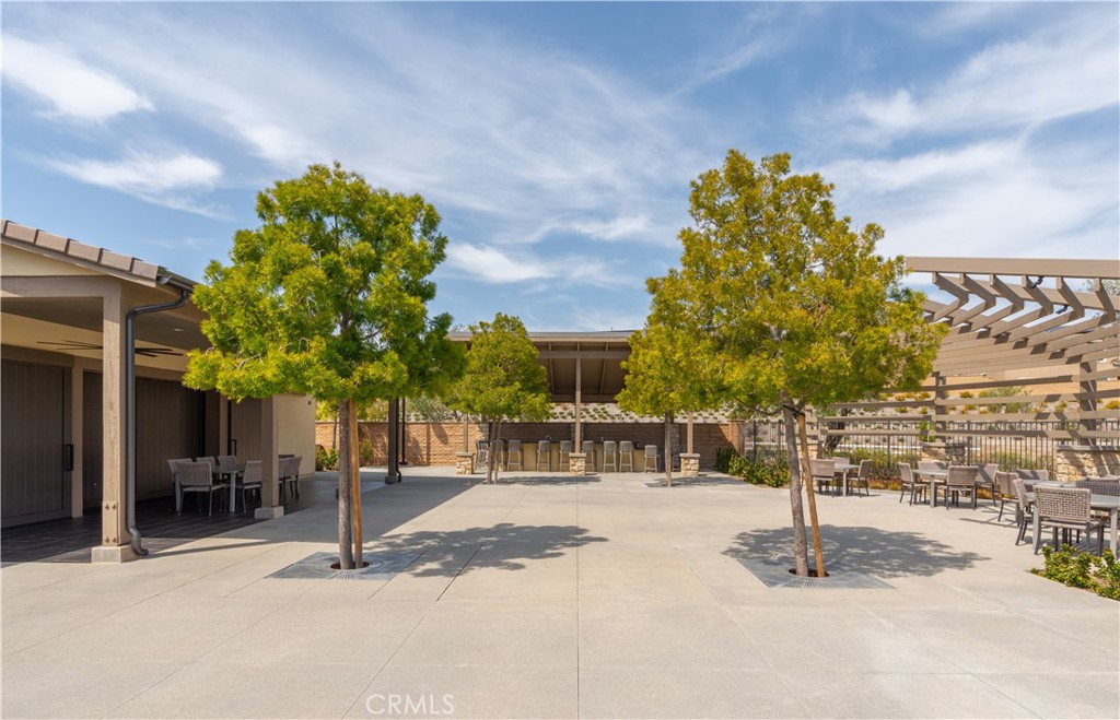 32166 Verbena Way Temecula, CA 92591 - Photo 43 of 47 a backyard of a house with lots of green space