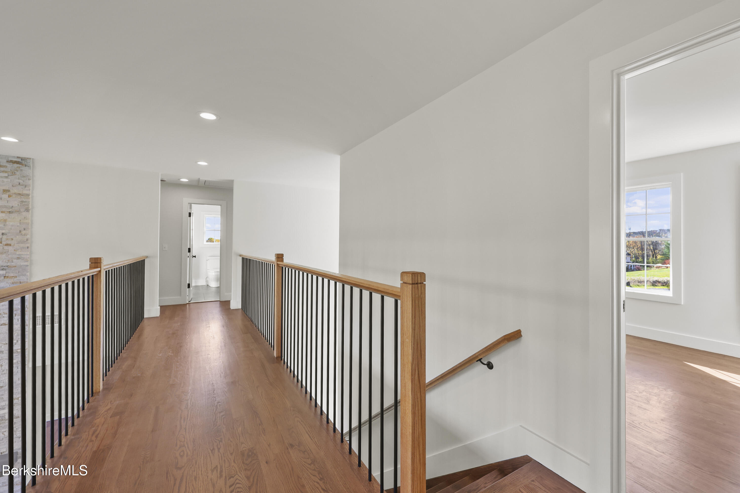 8 Northbrook Lane Pittsfield, MA 01201 - Photo 43 of 90 180 Second Floor Landing